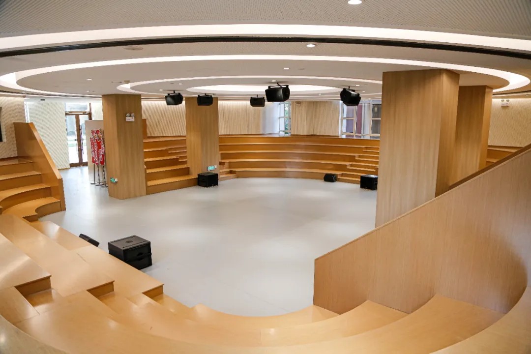 喜報(bào) | 常宏裝飾承建石家莊瀚林學(xué)校圖書館工程榮獲&ldquo;2025年河北省建筑裝飾優(yōu)質(zhì)工程&rdquo;稱號(hào)